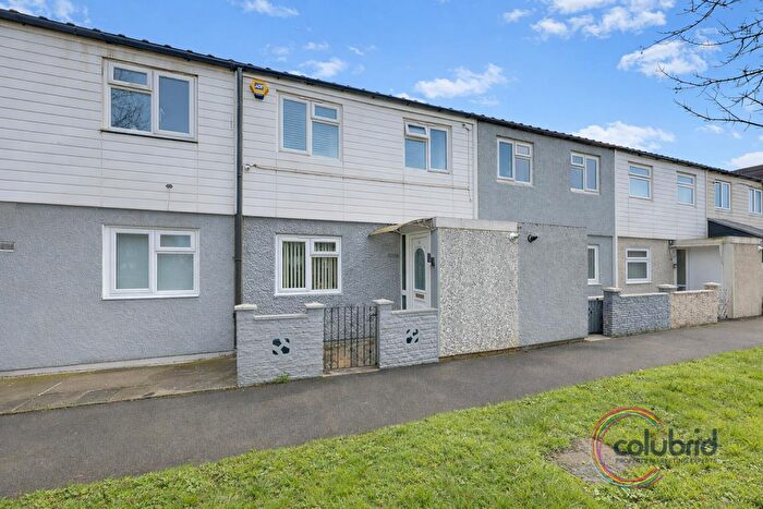 3 Bedroom Terraced House For Sale In Foxglove Road, South Ockendon, RM15