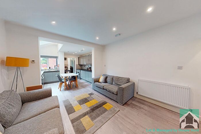4 Bedroom House To Rent In Alton Road, Birmingham, B29