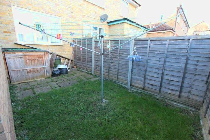 3 Bedroom Flat To Rent In Charterhouse Avenue, Wembley, HA0