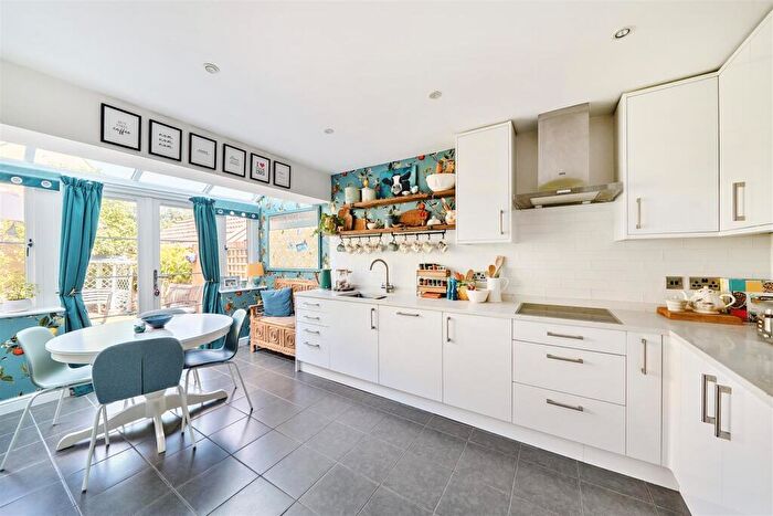 4 Bedroom Detached House For Sale In Church Rise, Burton, SN14