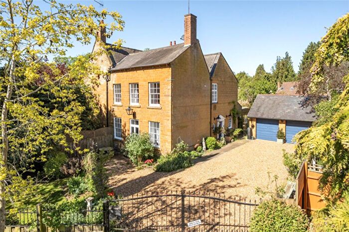 5 Bedroom Semi-Detached House For Sale In Brook Lane, Dallington, Northampton, NN5