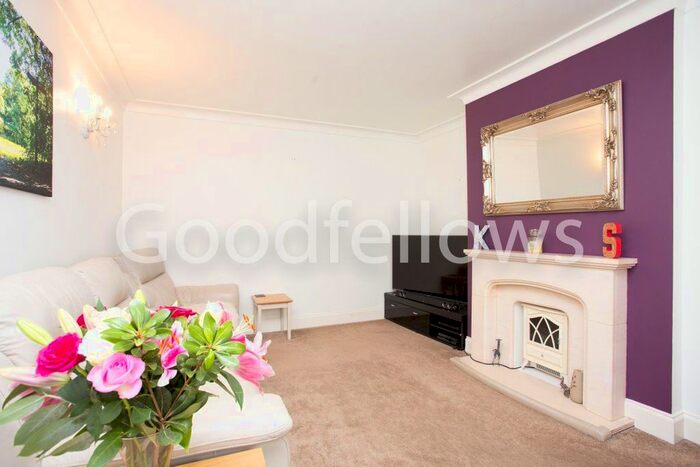 2 Bedroom Maisonette To Rent In Mulgrave Road, Sutton, SM2