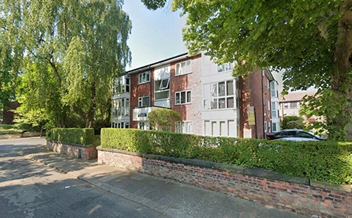 Garage / Parking To Rent In St Marys Court - Garage, Crumpsall, Manchester, M8