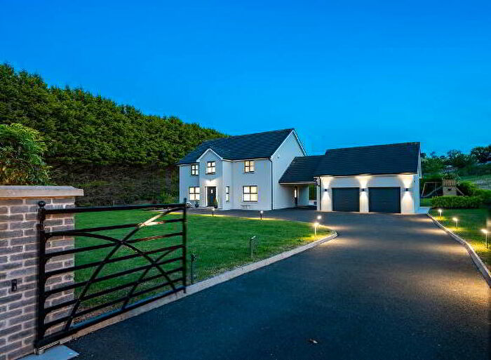 4 Bedroom Detached House For Sale In B Belfast Road, Ballynahinch, BT24