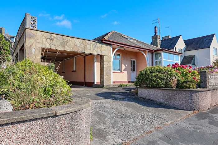 2 Bedroom Bungalow For Sale In Marine Drive, Hest Bank, Lancaster, LA2