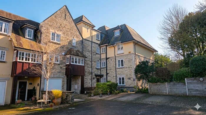 2 Bedroom Flat For Sale In Culliford Road, Dorchester, DT1