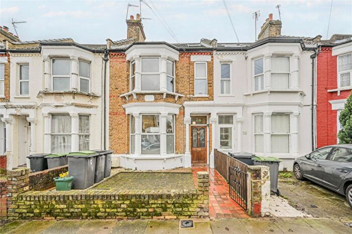 4 Bedroom Terraced House For Sale In Whittington Road, London, N22