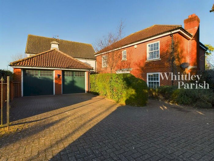4 Bedroom Detached House To Rent In Jermyn Way, Tharston, NR15