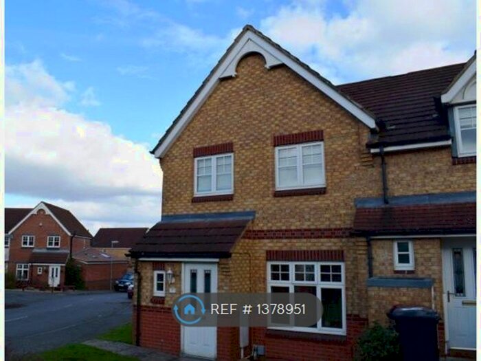 3 Bedroom End Of Terrace House To Rent In Nene Place, Northampton, NN5