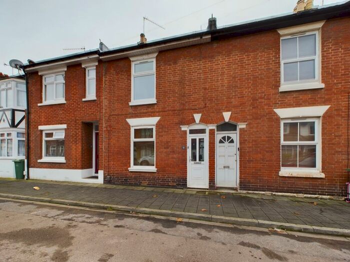 2 Bedroom Terraced House To Rent In London Avenue, Portsmouth, PO2