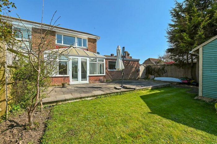 4 Bedroom Semi-Detached House To Rent In Pagham Road, Nyetimber, PO21