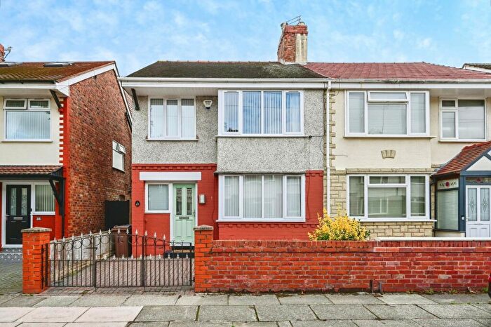 3 Bedroom Semi-Detached House For Sale In Staley Avenue, Crosby, Merseyside, L23