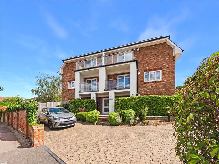 2 Bedroom Flat To Rent In Winchester Road, Bromley, BR2