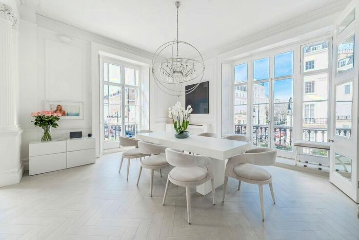 2 Bedroom Flat To Rent In Eaton Place, Belgravia, London, SW1X