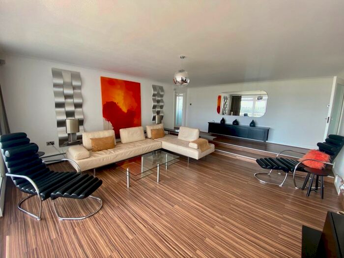 3 Bedroom Apartment To Rent In Montagu Court, Gosforth, NE3