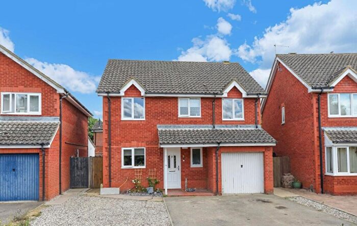 4 Bedroom Detached House For Sale In Oak Drive, Brampton, PE28