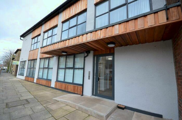 1 Bedroom Flat To Rent In Bank Parade, Burnley, BB11