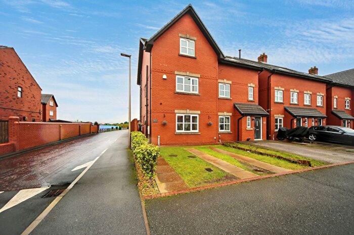 4 Bedroom Semi-Detached House For Sale In Preston Road, Standish, WN6