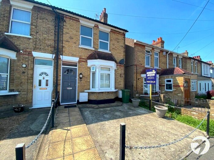 1 Bedroom Flat To Rent In Rollo Road, Hextable, Swanley, Kent, BR8