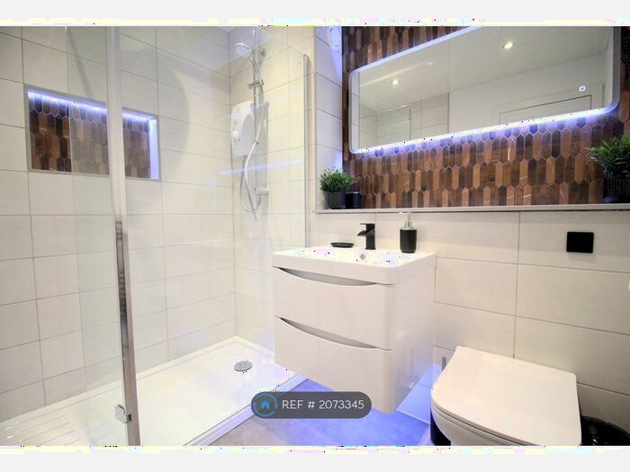 2 Bedroom Flat To Rent In Park Avenue, Dundee, DD4