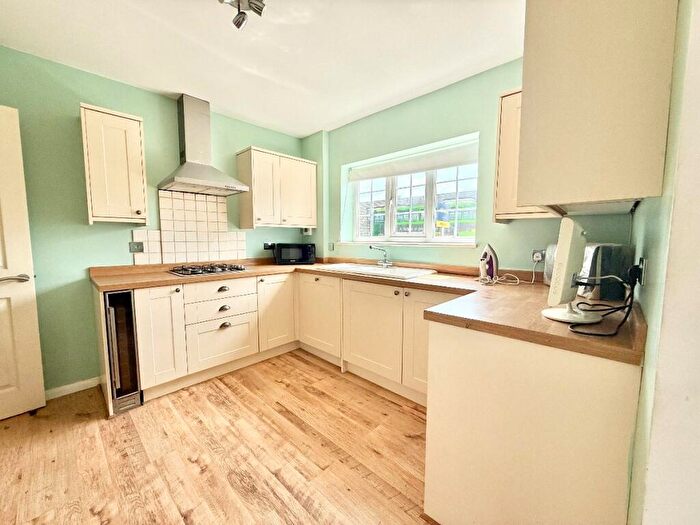 2 Bedroom Bungalow For Sale In Point Road, Canvey Island, SS8