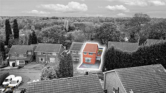 3 Bedroom Semi Detached House For Sale In Redwing, Wilnecote, Tamworth, B77