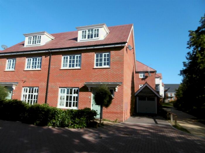 4 Bedroom Semi Detached House To Rent In Bancord Avenue, Herne Bay, CT6