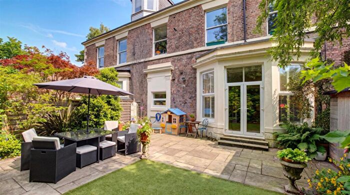 2 Bedroom Flat For Sale In Fenwick Terrace, Jesmond, Newcastle Upon Tyne, NE2