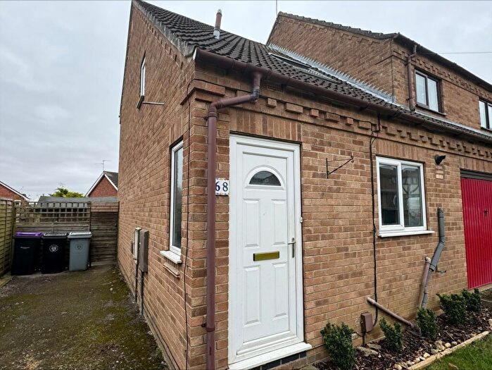 2 Bedroom End Of Terrace House To Rent In Hazelwood Drive, Gonerby Hill Foot, NG31