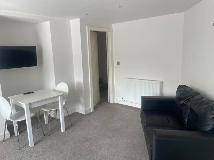 1 Bedroom Flat To Rent In Flat, Glossop Road, S10