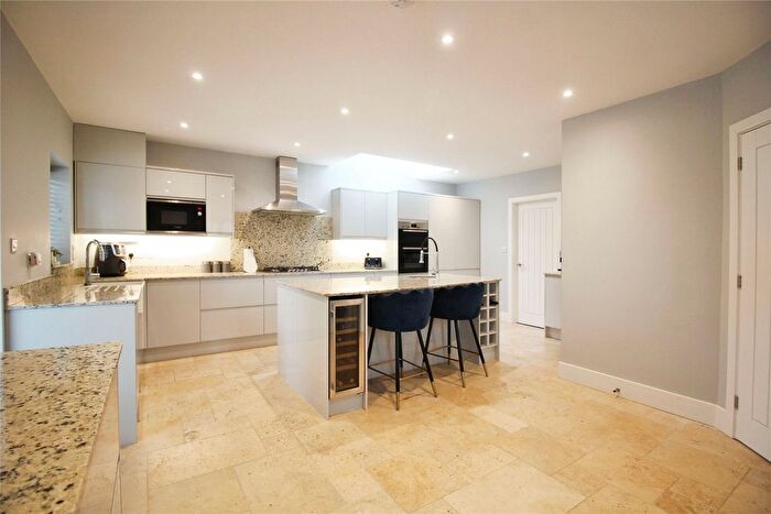 4 Bedroom Detached House For Sale In James Farm, James Lane, Grazeley Green, RG7