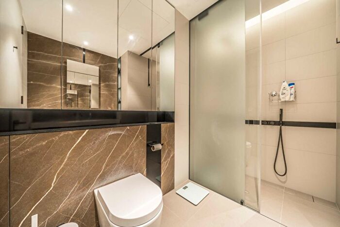 3 Bedroom Flat To Rent In Lewis Cubitt Walk, London, N1C