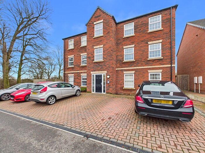 2 Bedroom Flat For Sale In Vickerman Close, Anlaby, Hull, HU10