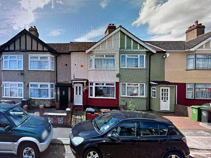 3 Bedroom Terraced House To Rent In Norfolk Road, Dagenham, RM10