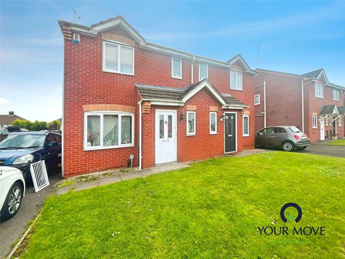 3 Bedroom Semi Detached House For Sale In Pebblebrook Way, Bedworth, Warwickshire, CV12