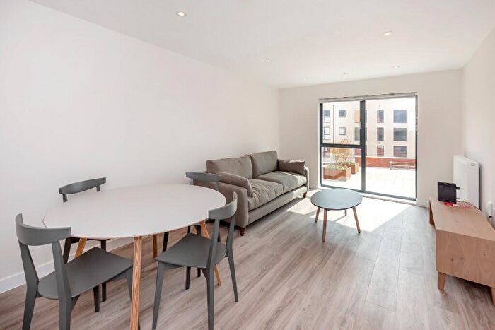 1 Bedroom Apartment To Rent In Roseberry Road, Bath, Somerset, BA2