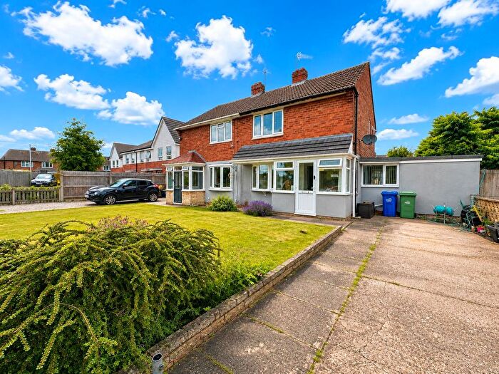 2 Bedroom Property To Rent In Marley Road, Kingswinford, DY6