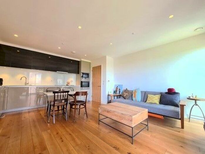 1 Bedroom Flat To Rent In Barking Road, London, E16