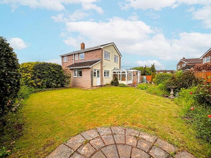 4 Bedroom Detached House For Sale In Bannetts Tree Crescent, Alveston, BS35