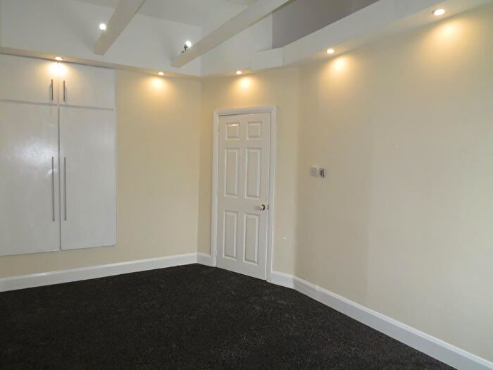 1 Bedroom Cottage To Rent In Green Terrace Square, Halifax, HX1