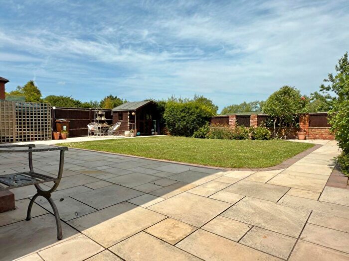 3 Bedroom Detached House For Sale In Aston-on-Carrant, Tewkesbury, GL20