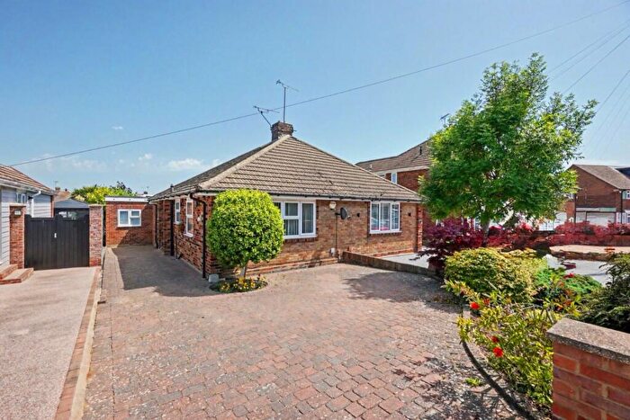 2 Bedroom Semi-Detached Bungalow For Sale In Taverners Road, Rainham, ME8