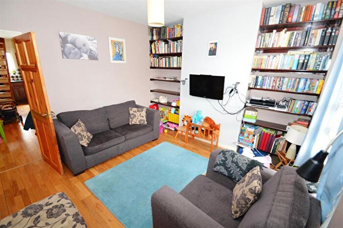 2 Bedroom House To Rent In Reservoir Road, Selly Oak, Birmingham, West Midlands, B29