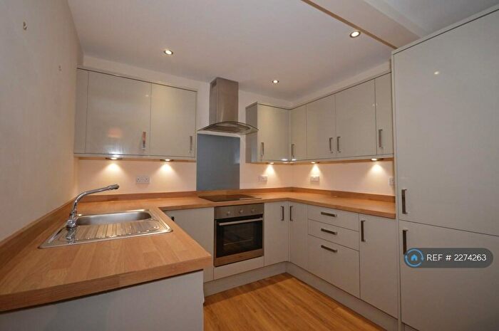 2 Bedroom Flat To Rent In Western Bank, Sheffield, S10