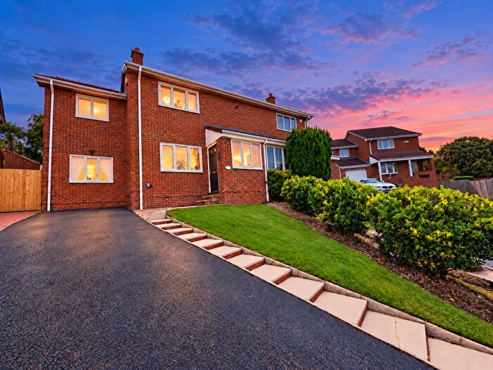 3 Bedroom Semi-Detached House For Sale In Meadowland Rise, Cudworth, Barnsley, S72