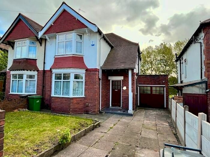 3 Bedroom Property To Rent In Adshead Road, Dudley, DY2