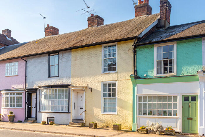2 Bedroom Terraced House To Rent In East Street, Alresford, Hampshire, SO24