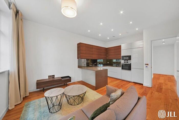 2 Bedroom Flat To Rent In Cloud Street Sugar House Island, E15