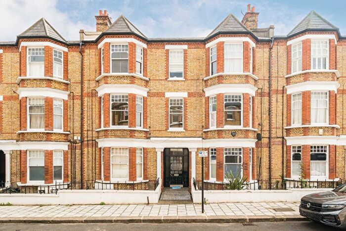 2 Bedroom Flat For Sale In Elmhurst Street, Clapham Old Town, SW4
