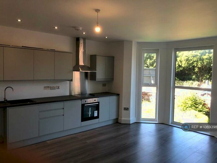 Studio To Rent In Crosby Road South, Liverpool, L21